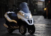 Piaggio MP3 Hybrid